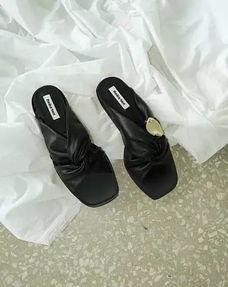 网红绑带罗马鞋子,网红绑带罗马鞋，演绎复古与现代的完美融合